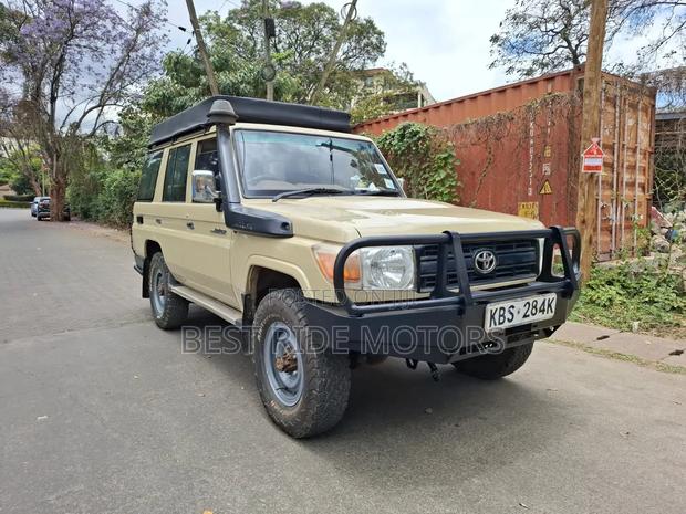 Toyota Land Cruiser 76 Series 2012 Beige
