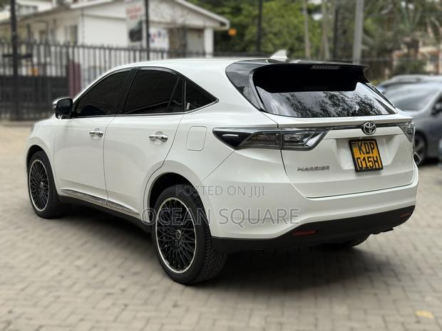 Toyota Harrier 2016 White