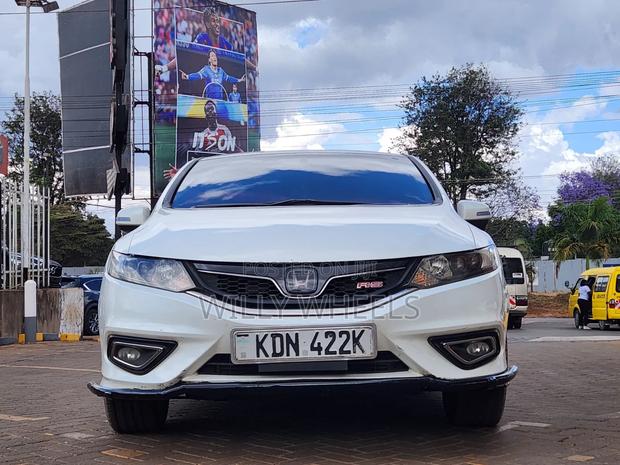 Honda Jade 1.5 Hybrid 2016 White