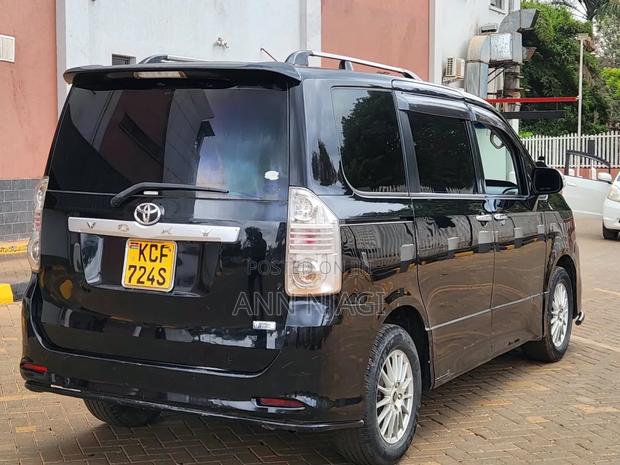Toyota Noah 2008 Black