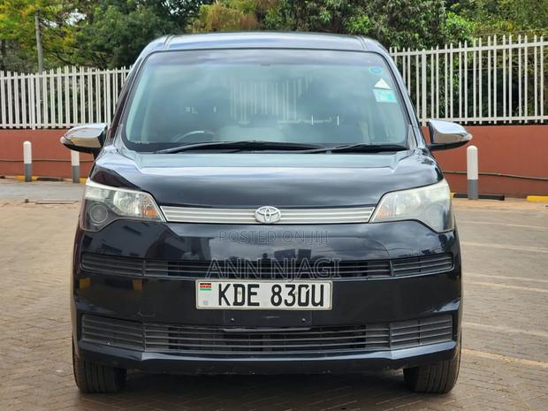 Toyota Spade 2015 Black