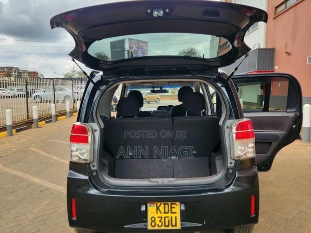 Toyota Spade 2015 Black