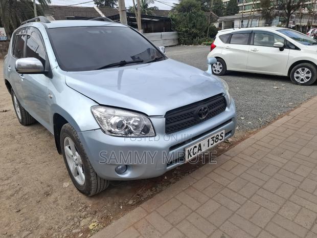 Toyota RAV4 2.0 4x4 2007 Blue