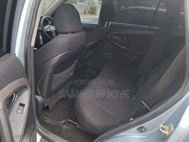 Toyota RAV4 2.0 4x4 2007 Blue