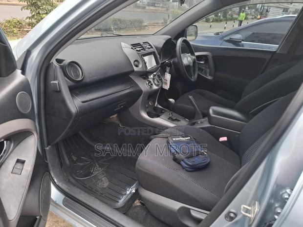Toyota RAV4 2.0 4x4 2007 Blue