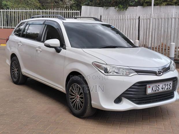 Toyota Corolla Fielder 2017 White