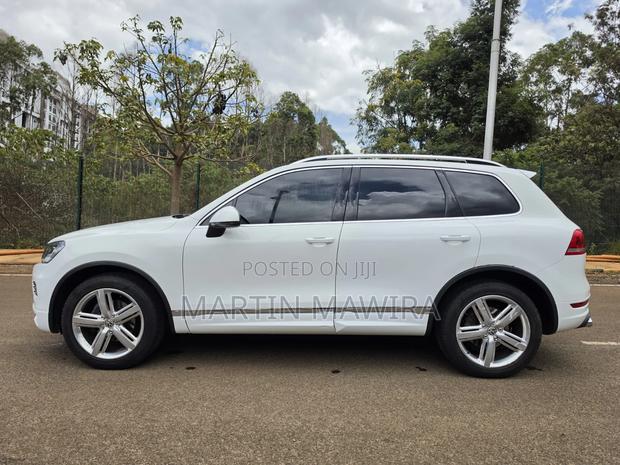Volkswagen Touareg 2012 White