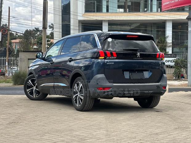 Peugeot 5008 1.6 PureTech 180 2019 Blue
