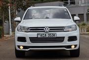 Volkswagen Touareg 2012 White for sale