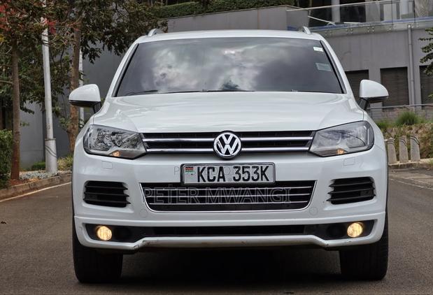 Volkswagen Touareg 2012 White