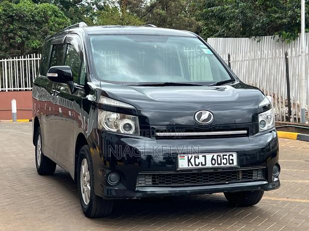 Toyota Voxy 2009 Black