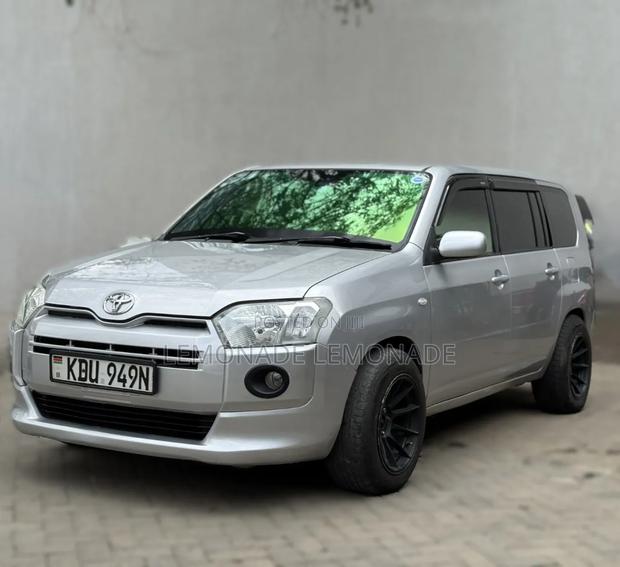 Toyota Succeed 2018 Silver