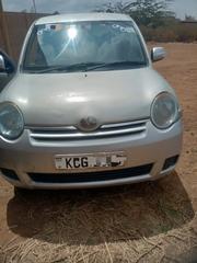 Toyota Sienta 2009 Silver for sale