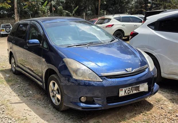 Toyota Wish 2006 Blue