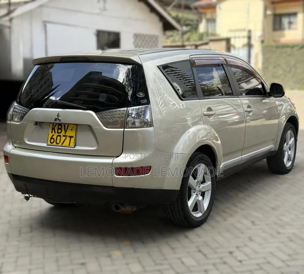Mitsubishi Outlander 2.4i GLS Automatic 2006 Gold