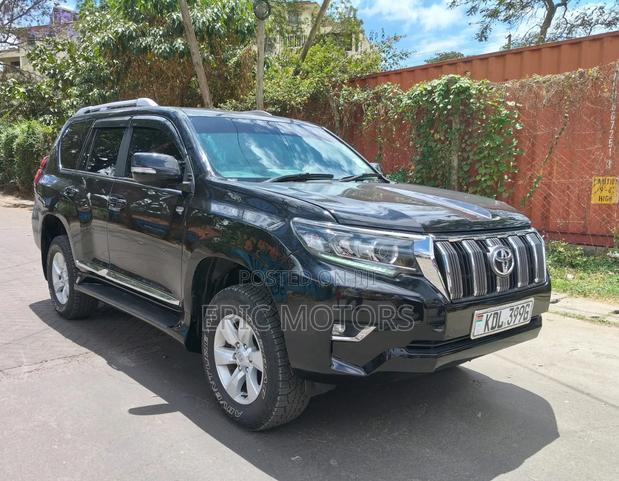 Toyota Land Cruiser Prado 2.8 D-4D 2016 Black