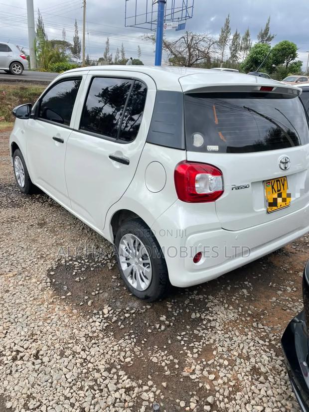 Toyota Passo 1.0 AWD 2019 White