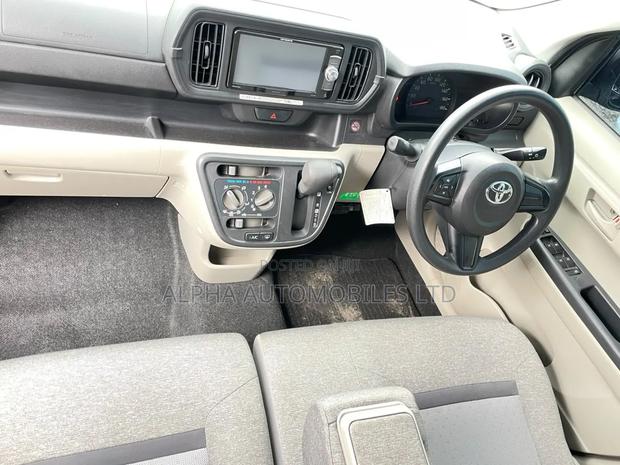 Toyota Passo 1.0 AWD 2019 White