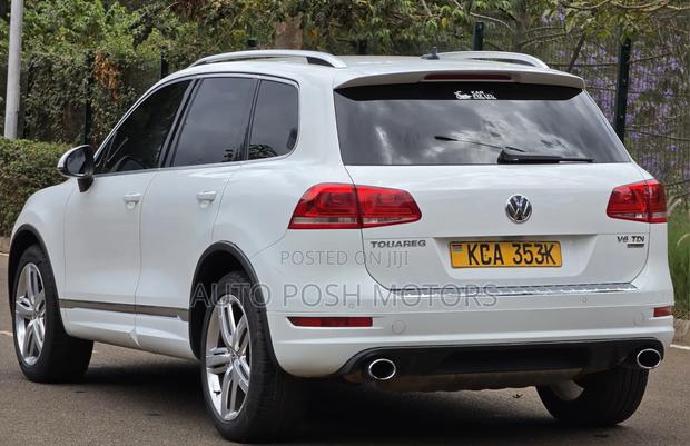 Volkswagen Touareg 2012 White