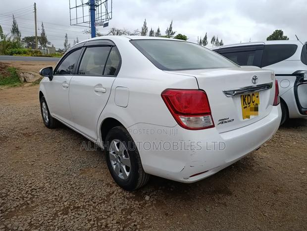 Toyota Axio 1.3 X 2WD 2013 White