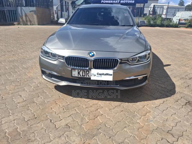 BMW 320i 2017 Brown