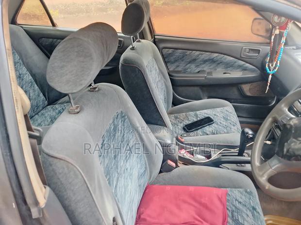 Toyota Carina 2001 Silver