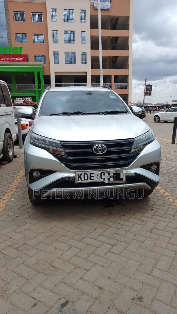 Toyota Rush 2021 Silver