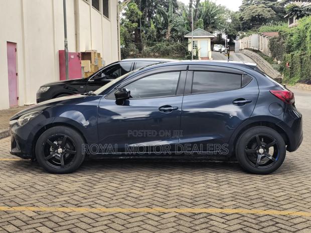Mazda Demio 2016 Blue