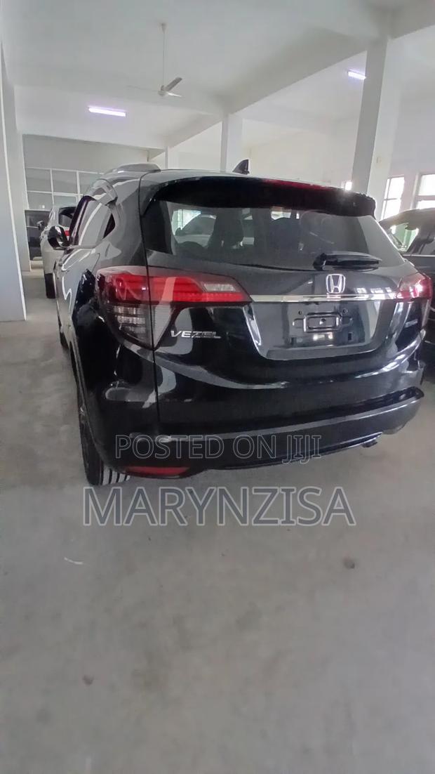 Honda Vezel 2018 Black