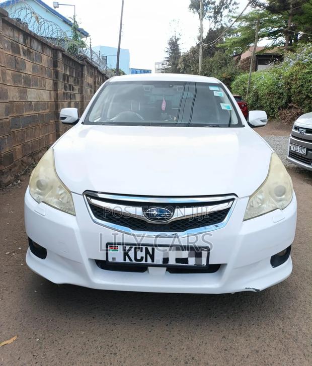 Subaru Legacy 2010 White