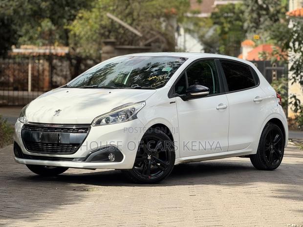 Peugeot 208 2019 White