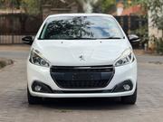 Peugeot 208 2019 White for sale