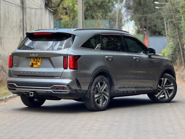 Kia Sorento 2022 Silver