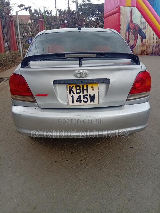 Toyota Platz 2004 Silver