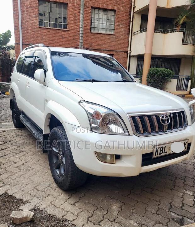 Toyota Land Cruiser 2003 White