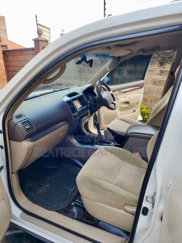 Toyota Land Cruiser 2003 White