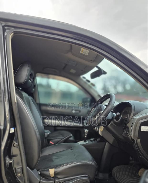 Nissan X-Trail 2.0 Petrol XE 2009 Black