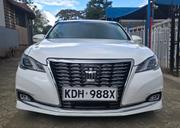 Toyota Crown 2016 White for sale