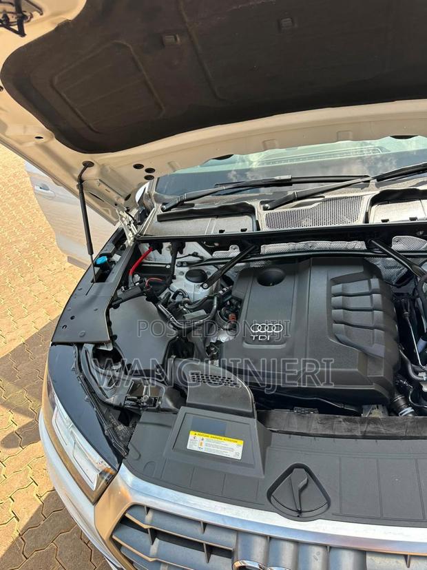 Audi Q5 2.0T Premium AWD quattro 2019 White