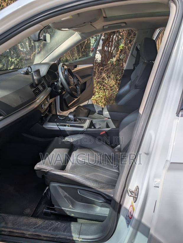 Audi Q5 2.0T Premium AWD quattro 2019 White