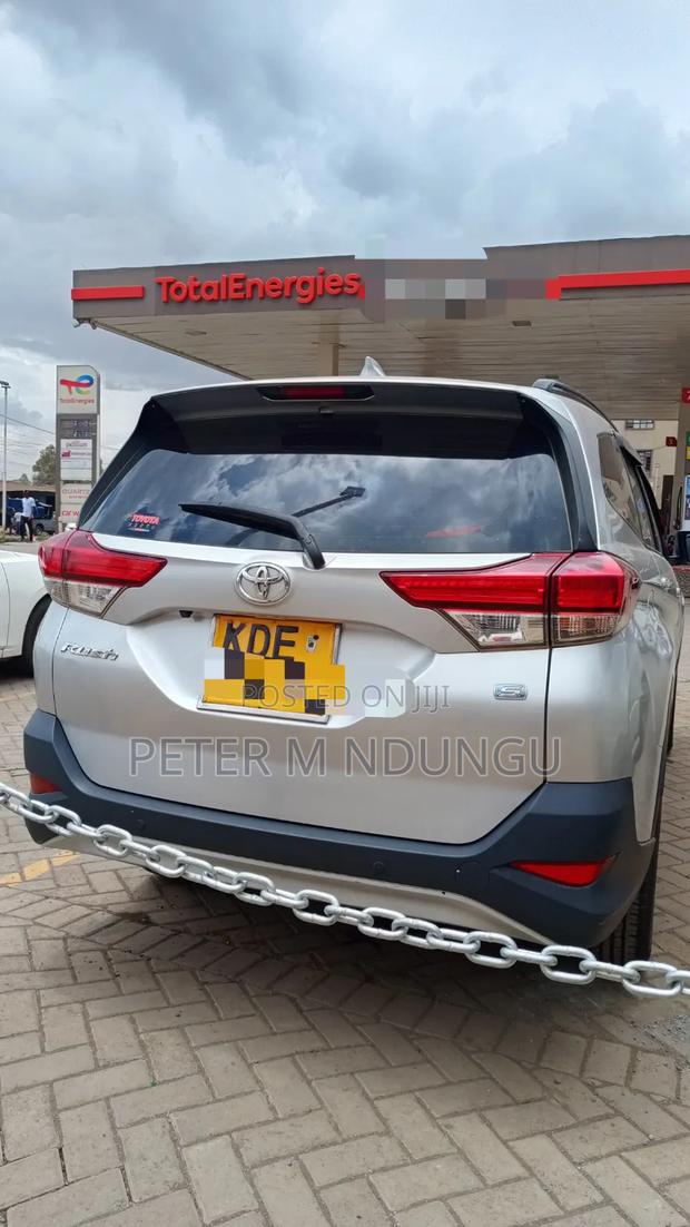 Toyota Rush 2021 Silver