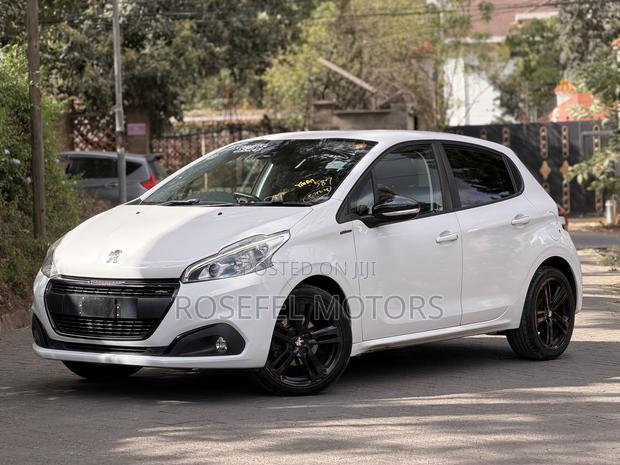 Peugeot 208 2019 White