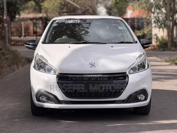 Peugeot 208 2019 White
