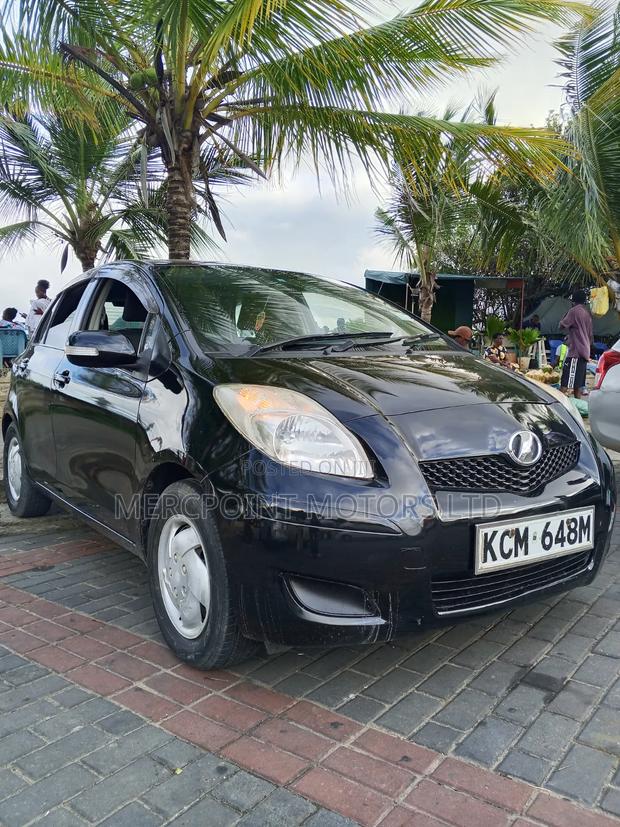 Toyota Vitz 2013 Matt Black