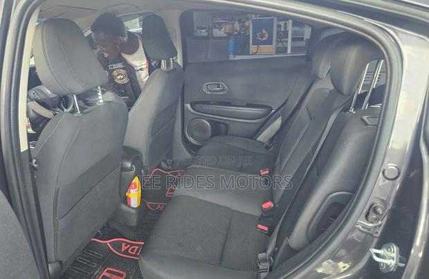 Honda Vezel 2019 Gray