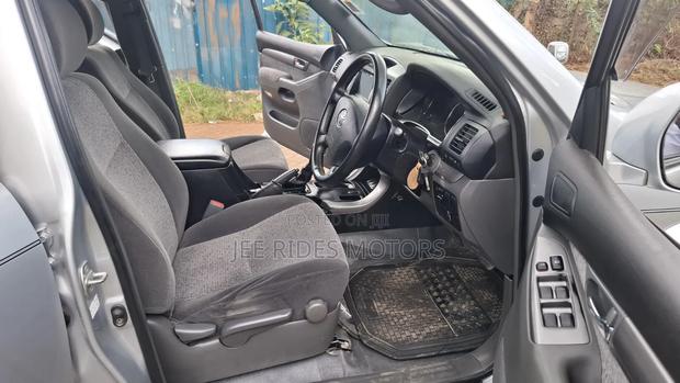 Toyota Land Cruiser Prado 3.4 5dr 2006 Silver