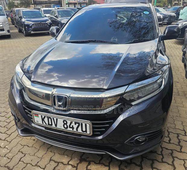 Honda Vezel 2018 Matt Black