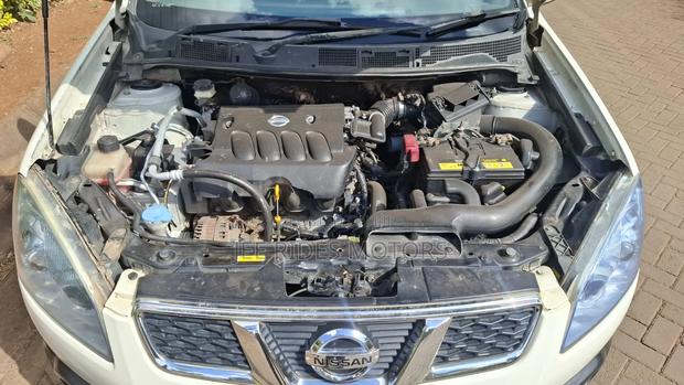 Nissan Dualis 2011 White