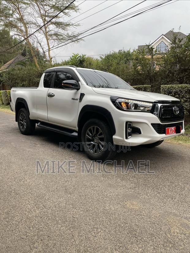 Toyota Hilux Revo Smart Cab Deisel 2.4 RWD 2018 White