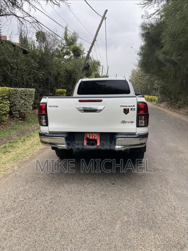 Toyota Hilux Revo Smart Cab Deisel 2.4 RWD 2018 White